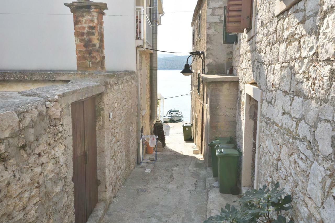 Primošten Apartment Milka المظهر الخارجي الصورة