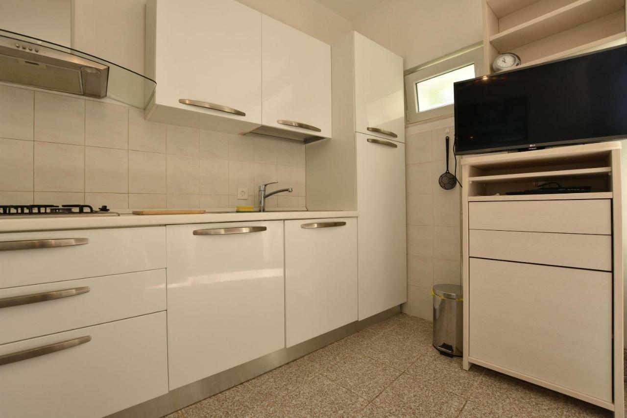 Primošten Apartment Milka المظهر الخارجي الصورة